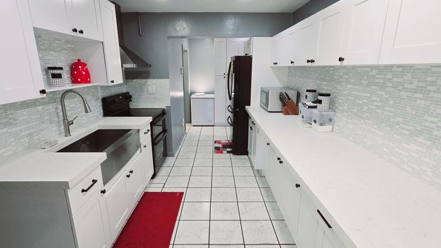 16430 NW 20th Avenue, Miami Gardens, FL 33054