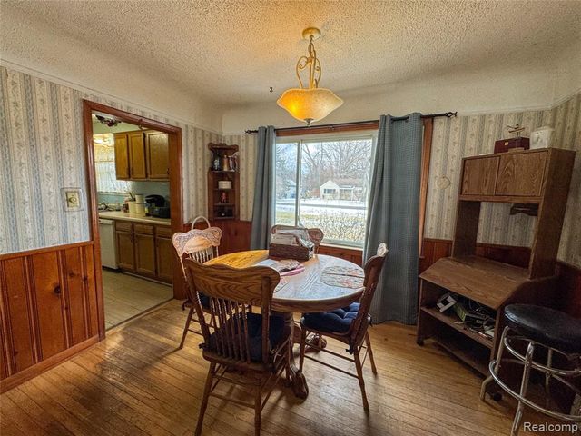 16641 Ryland, Redford, MI 48240