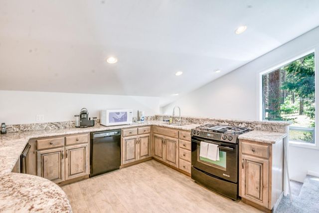 39145 Checkerbloom Lane, Shaver Lake, CA 93664