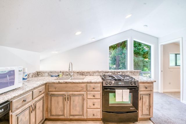 39145 Checkerbloom Lane, Shaver Lake, CA 93664