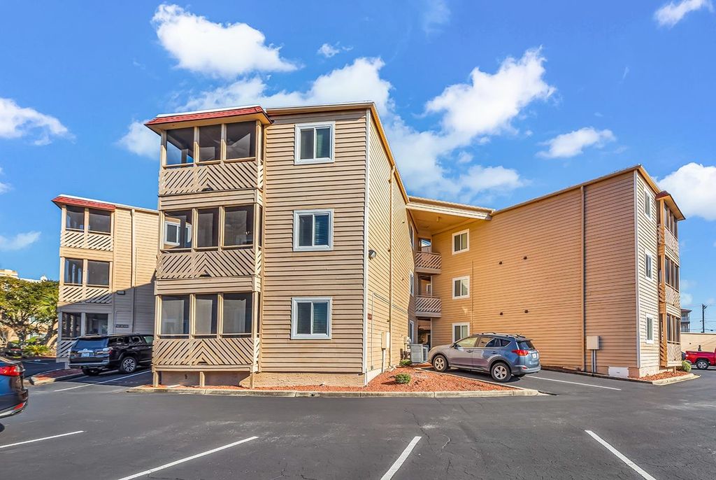 609 Hillside Dr S Unit A16, North Myrtle Beach, SC 29582