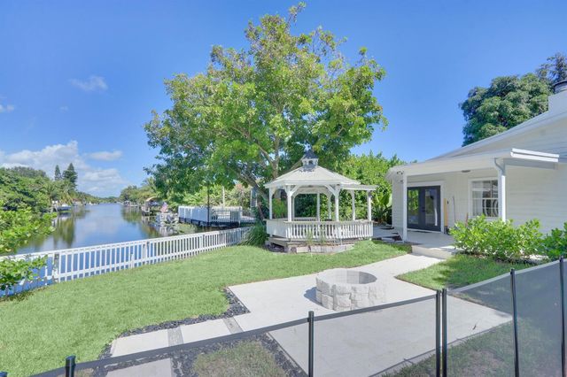 1808 N 17th Ave Avenue N, Lake Worth Beach, FL 33460