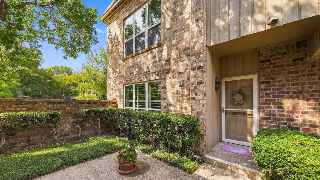 4325 Bellaire Drive S, Fort Worth, TX 76109 — exterior