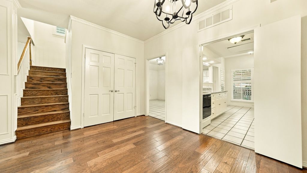 4325 Bellaire Drive S, Fort Worth, TX 76109 — photo 5