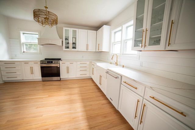 171 Martin STREET, Sharon, WI 53585