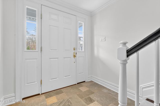 65 E River Road 20, Rumson, NJ 07760
