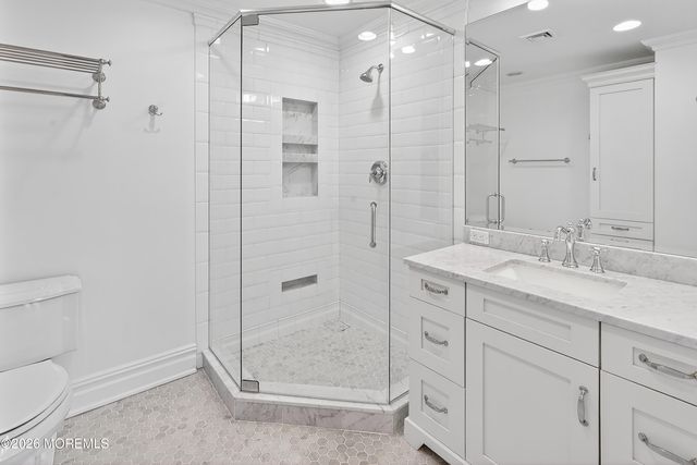 65 E River Road 20, Rumson, NJ 07760