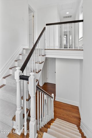 65 E River Road 20, Rumson, NJ 07760