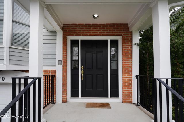 65 E River Road 20, Rumson, NJ 07760