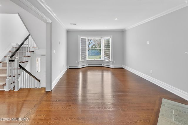 65 E River Road 20, Rumson, NJ 07760