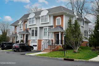 65 E River Road 20, Rumson, NJ 07760