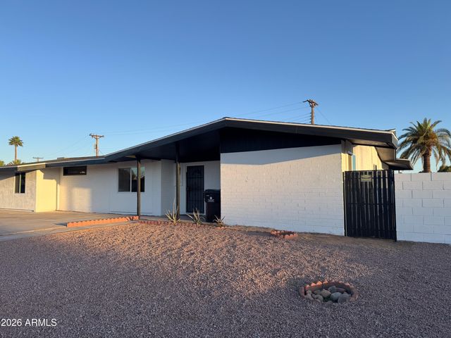 5837 W PIERSON Street, Phoenix, AZ 85031