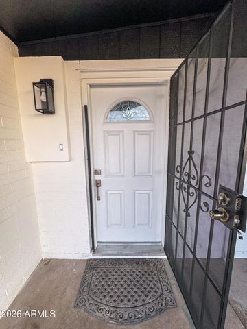 5837 W PIERSON Street, Phoenix, AZ 85031