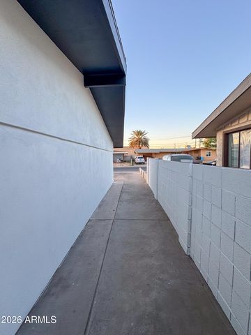 5837 W PIERSON Street, Phoenix, AZ 85031