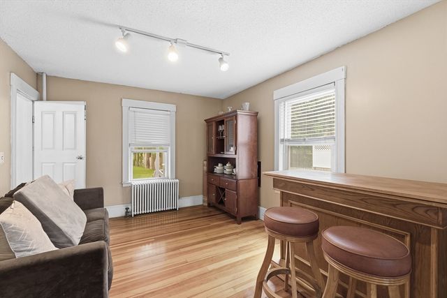 460 Salem St, Rockland, MA 02370