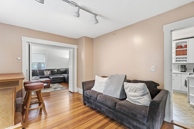 460 Salem St, Rockland, MA 02370