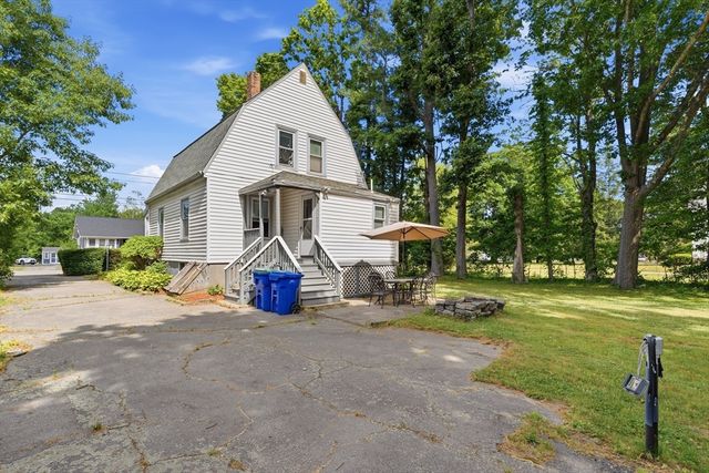 460 Salem St, Rockland, MA 02370