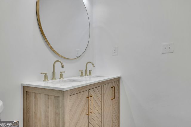 808 S Park Drive SE, Marietta, GA 30060