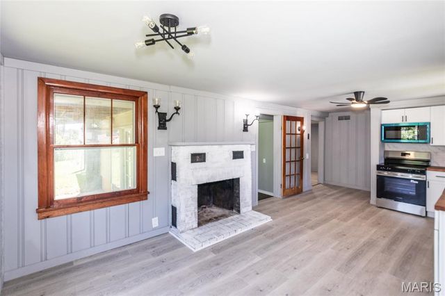 6748 Old State Route 21, Barnhart, MO 63012