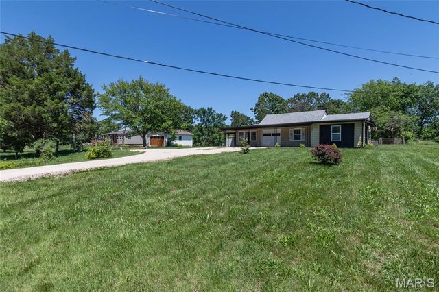 6748 Old State Route 21, Barnhart, MO 63012