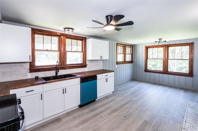 6748 Old State Route 21, Barnhart, MO 63012
