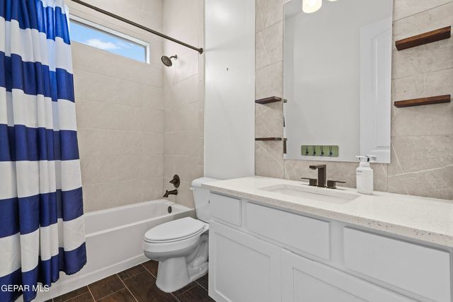 13445 Emerald Crystal Drive, Horizon City, TX 79928