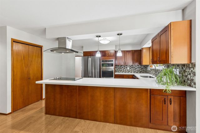 6816 4th Way SE, Lacey, WA 98503