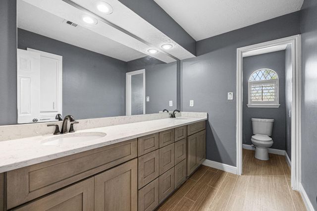 11711 Cedar Point Court, Houston, TX 77070