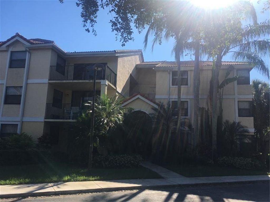 10131 W Sunrise Boulevard 206, Plantation, FL 33322