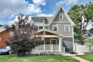 1364 E Algonquin Road, Des Plaines, IL 60016