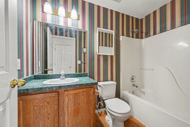 8433 Barrington Drive, Ypsilanti, MI 48198