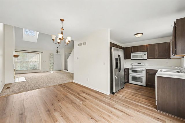 8433 Barrington Drive, Ypsilanti, MI 48198