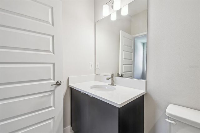 2206 N BOULEVARD, Tampa, FL 33602