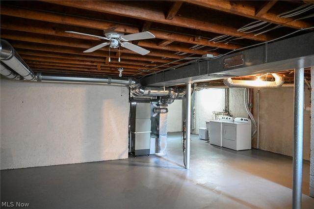1313 Richmond Road, Lyndhurst, OH 44124