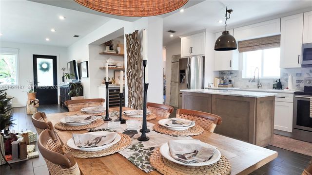 6040 SW 22nd St, Miami, FL 33155