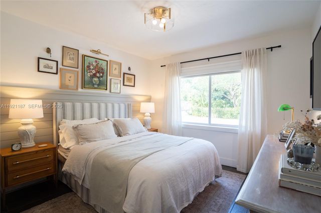 6040 SW 22nd St, Miami, FL 33155