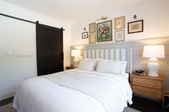 6040 SW 22nd St, Miami, FL 33155