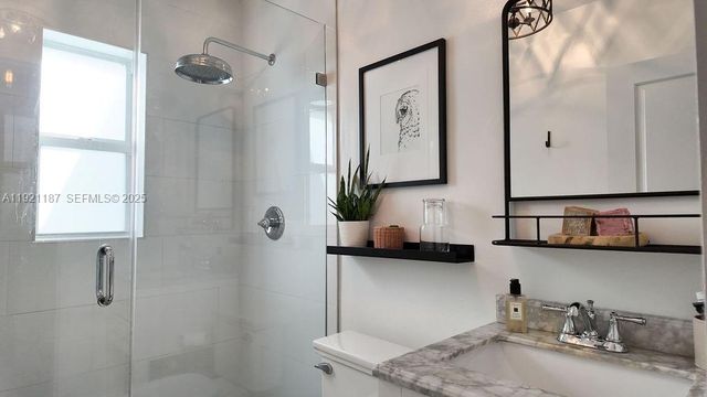 6040 SW 22nd St, Miami, FL 33155