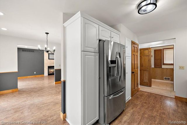 15850 Edsel Drive, Clinton Township, MI 48035