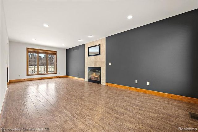 15850 Edsel Drive, Clinton Township, MI 48035