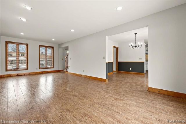 15850 Edsel Drive, Clinton Township, MI 48035