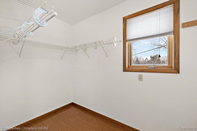 15850 Edsel Drive, Clinton Township, MI 48035