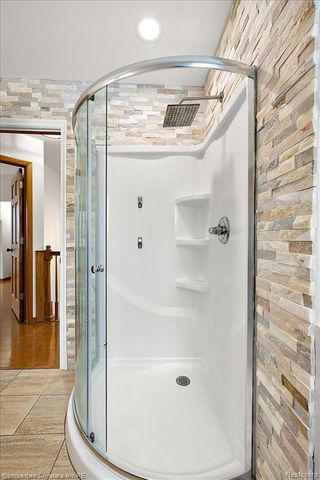 15850 Edsel Drive, Clinton Township, MI 48035