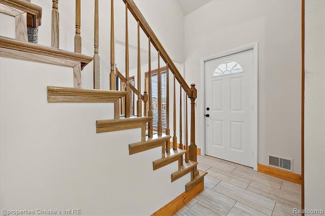 15850 Edsel Drive, Clinton Township, MI 48035