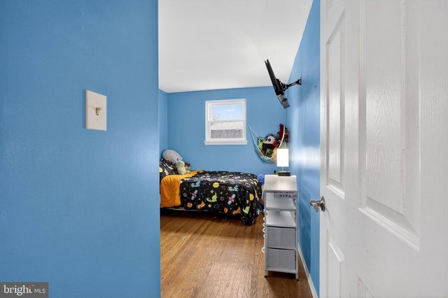 610 S WALNUTREE LN, Claymont, DE 19703