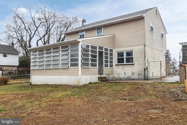 610 S WALNUTREE LN, Claymont, DE 19703