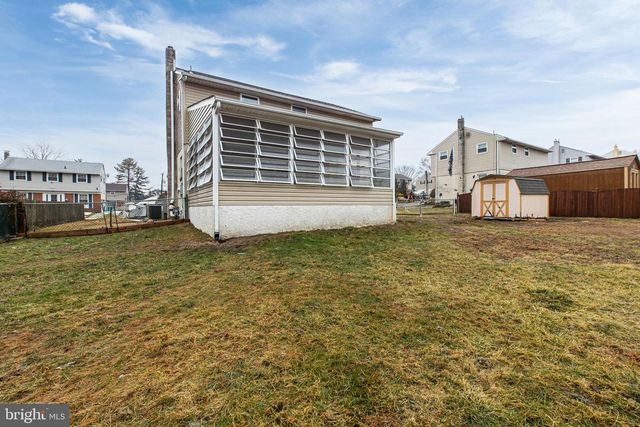 610 S WALNUTREE LN, Claymont, DE 19703