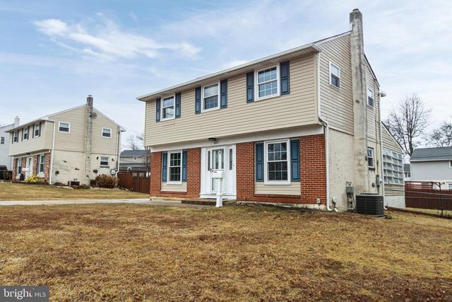 610 S WALNUTREE LN, Claymont, DE 19703