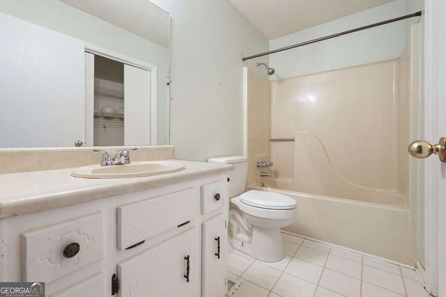 3877 Creekmore Street, Canton, GA 30115