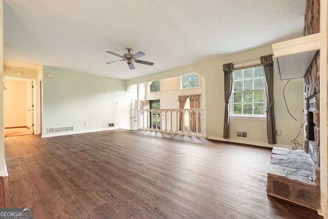 3877 Creekmore Street, Canton, GA 30115